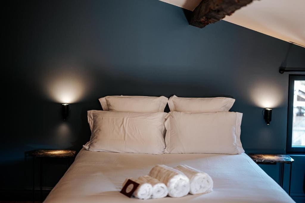 Double Room with Private Bathroom room - Image 3