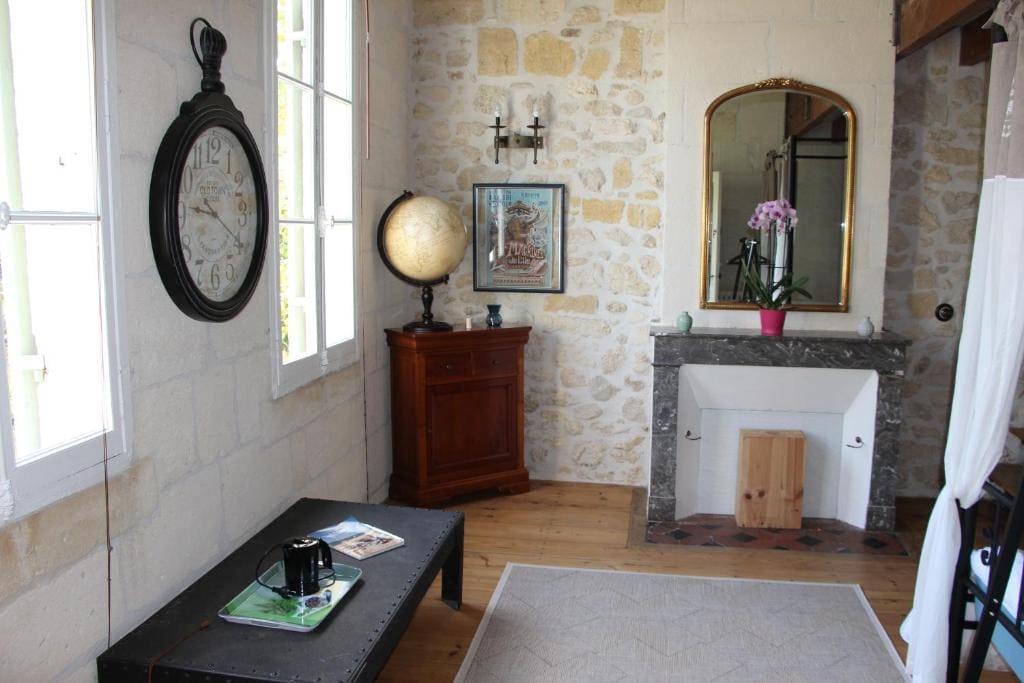 Duplex Double Room with Private Bathroom room - Image 2
