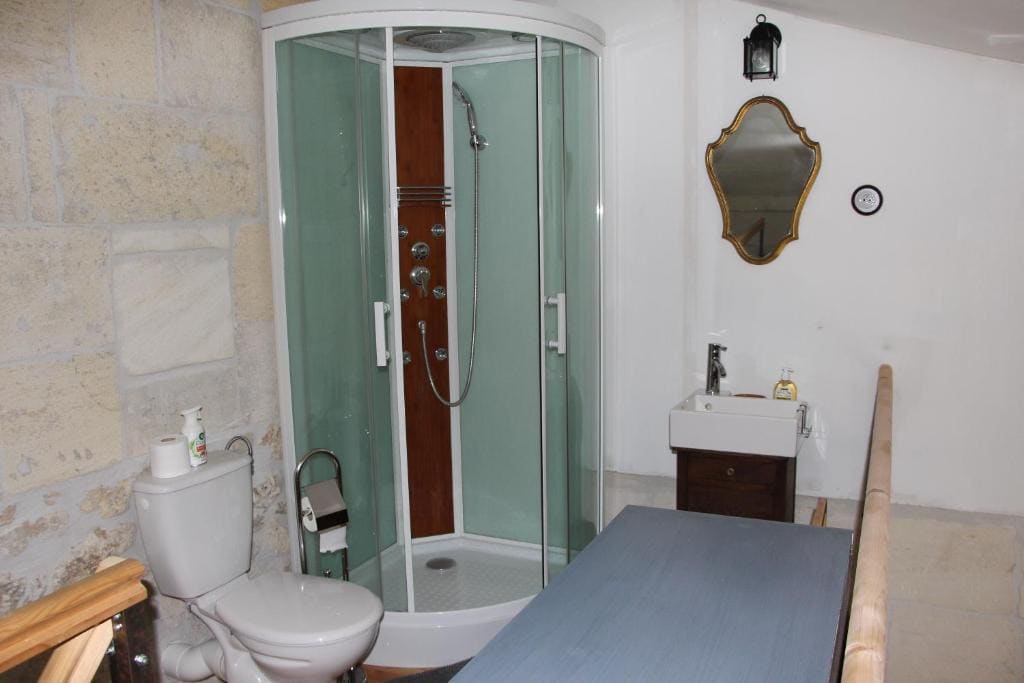 Duplex Double Room with Private Bathroom room - Image 1