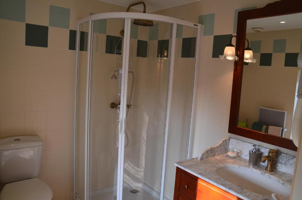 Small Double Room room - Image 1