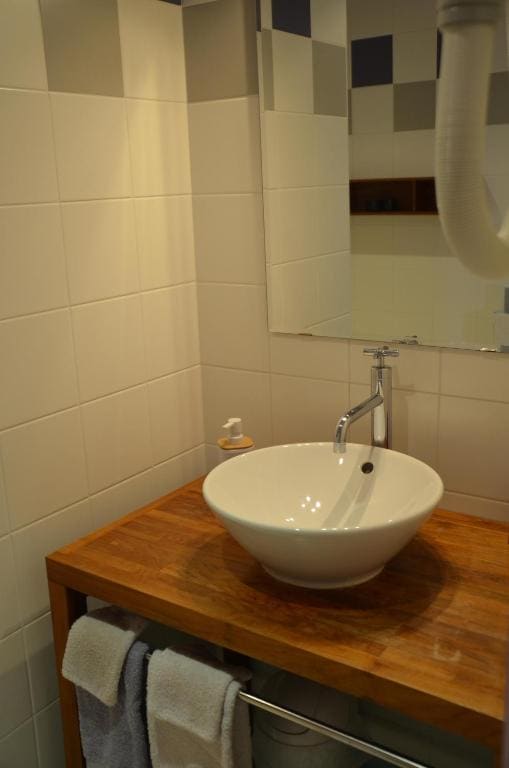 Small Double Room room - Image 3