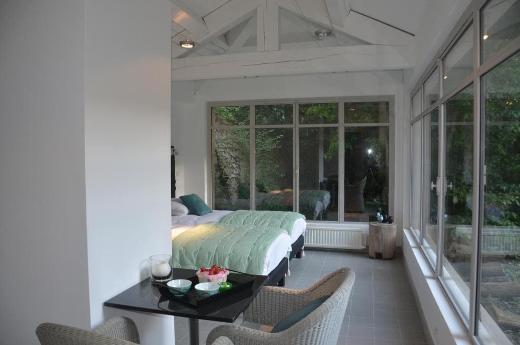 Studio with Garden View room - Image 2