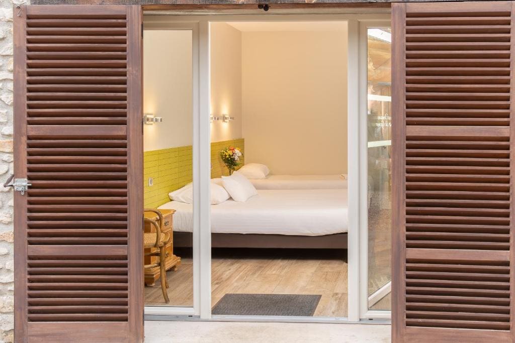 Triple Room with Garden View room - Image 3