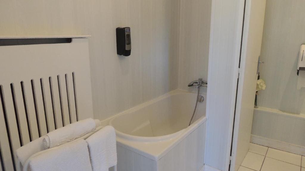 Superior Double Room room - Image 3