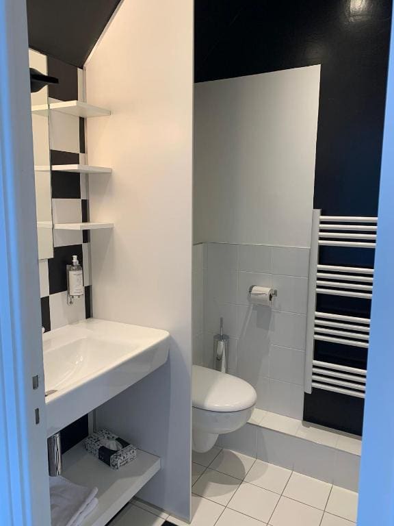 Comfort Double Room with air-con room - Image 1