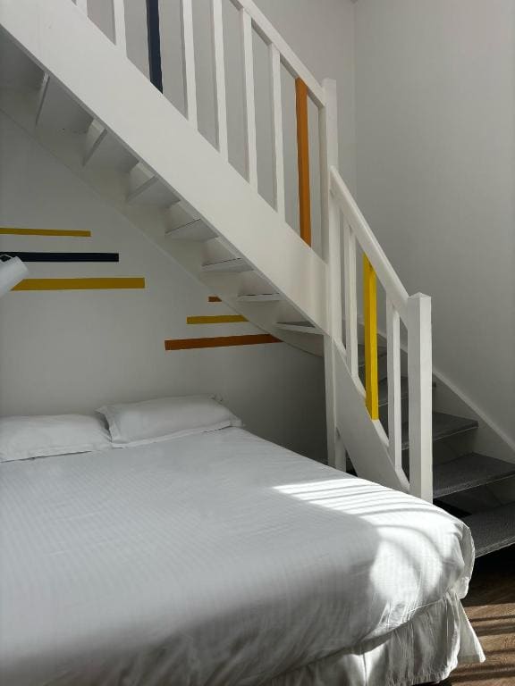 Duplex Quadruple Room with Air condition room - Image 2
