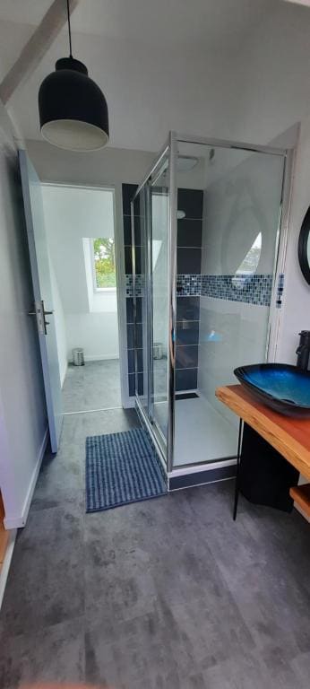 Double Room with Private Bathroom room - Image 3