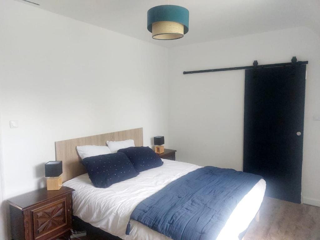 Double Room with Garden View room - Image 3