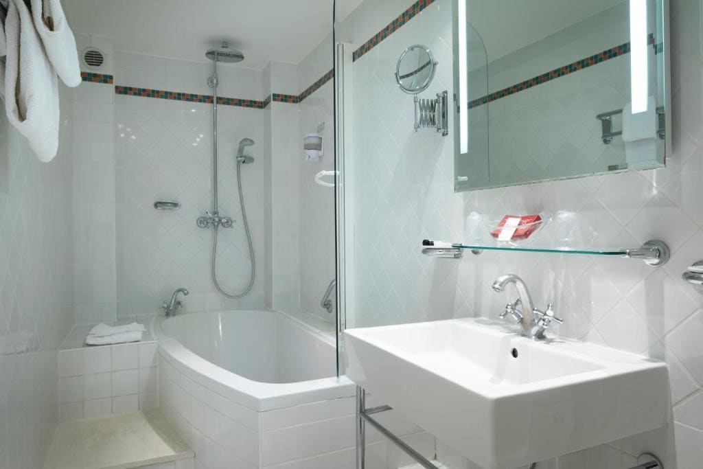 Superior Double Room room - Image 2