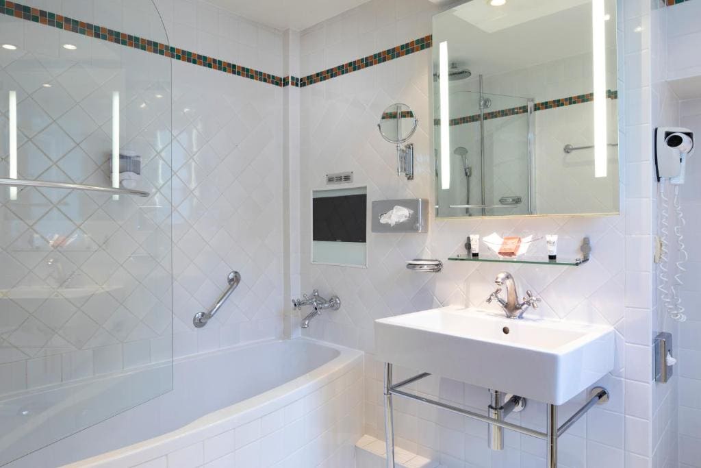 Superior Double Room room - Image 3