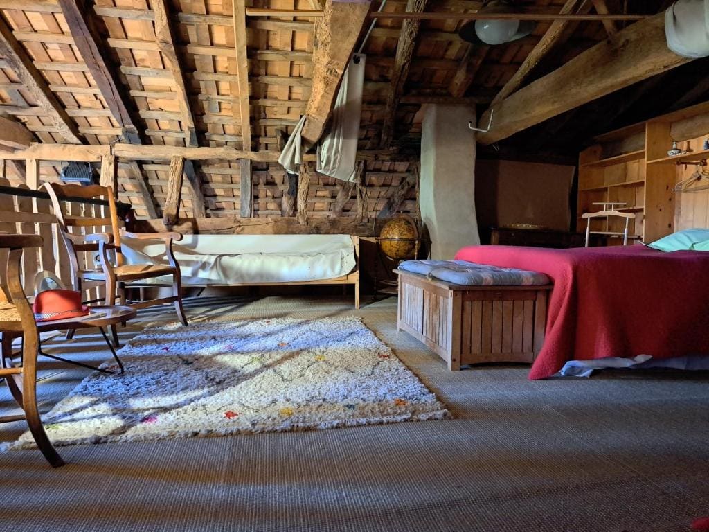 Double Room with Private Bathroom room - Image 2