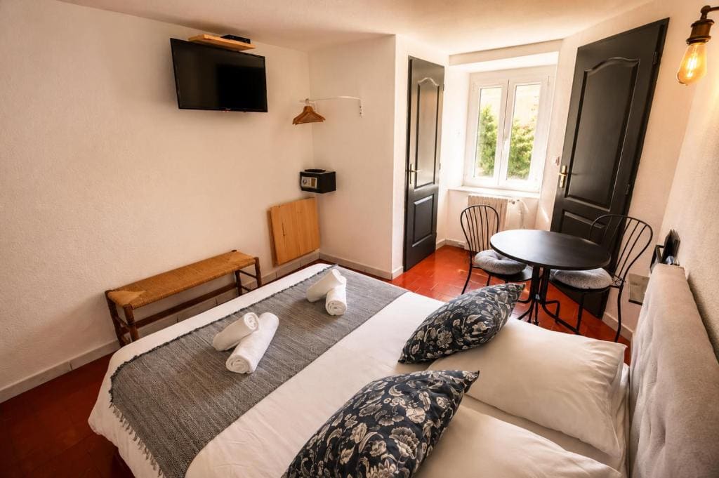 Standard Double Room room - Image 3