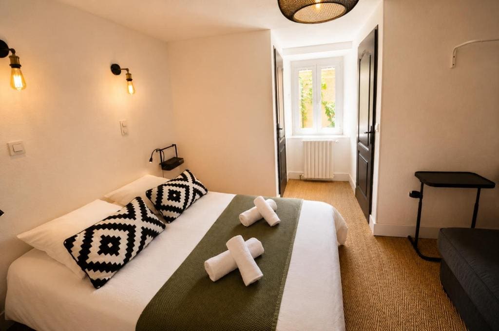 Standard Double Room room - Image 2