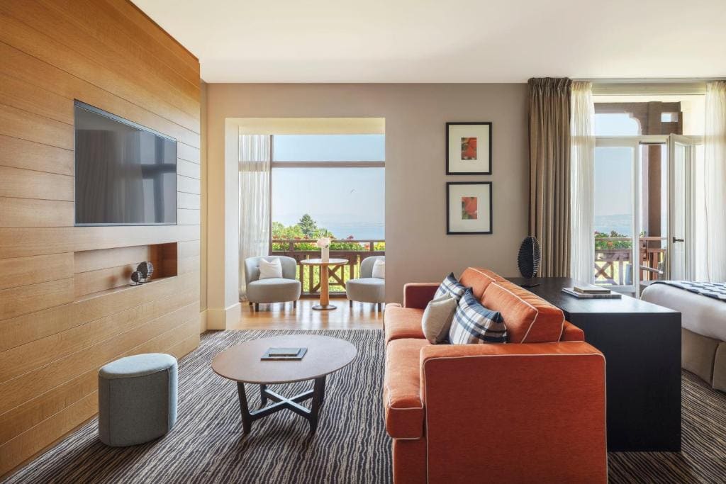 Deluxe Junior Suite room - Image 1