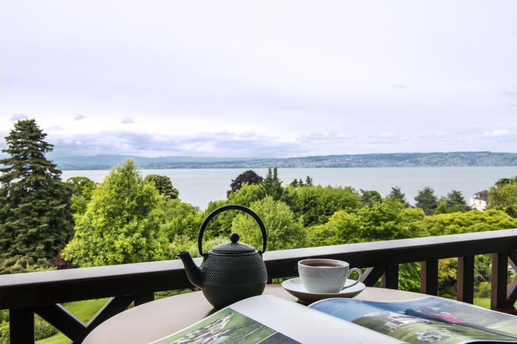 Suite with Lake View room - Image 3