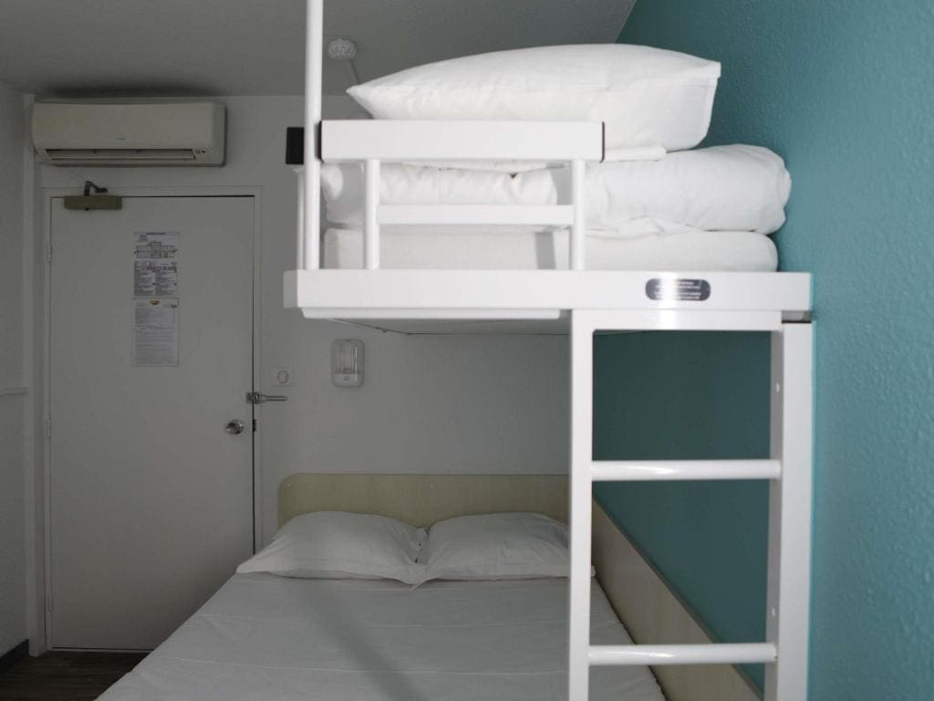 Double Room with One Single Bed - Mezzanine room - Image 3