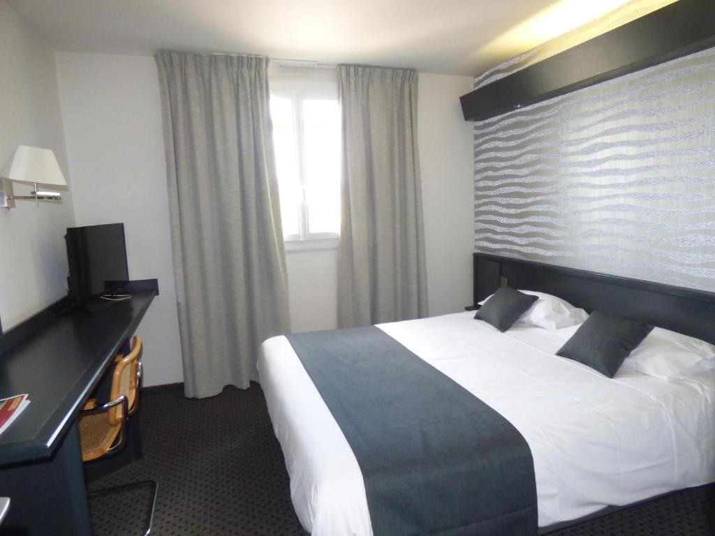 Standard Double Room room - Image 2