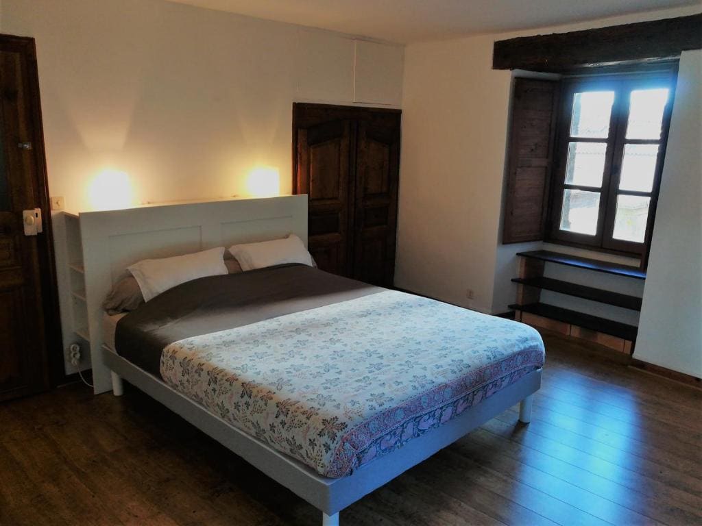 Double Room with Private Bathroom room - Image 3