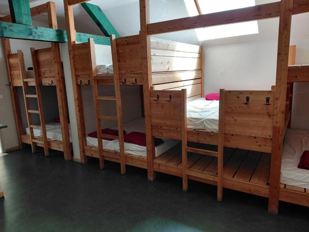 Mixed Dormitory Room room - Image 2
