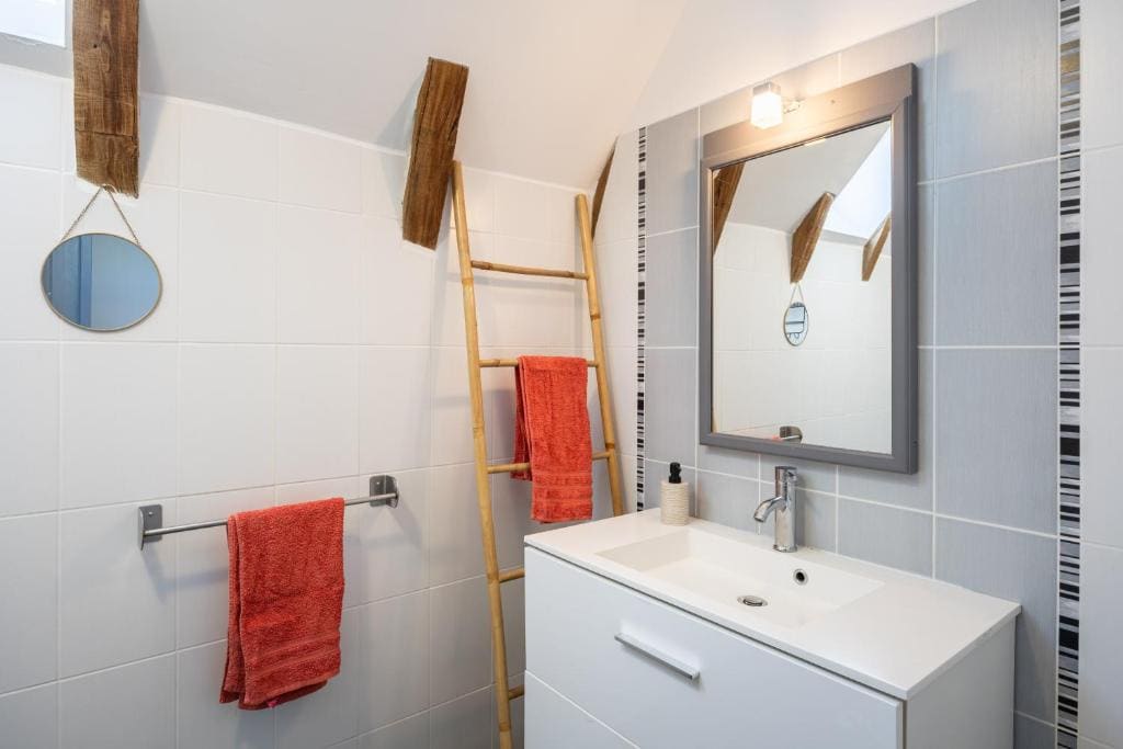 Apartment with Terrace room - Image 3