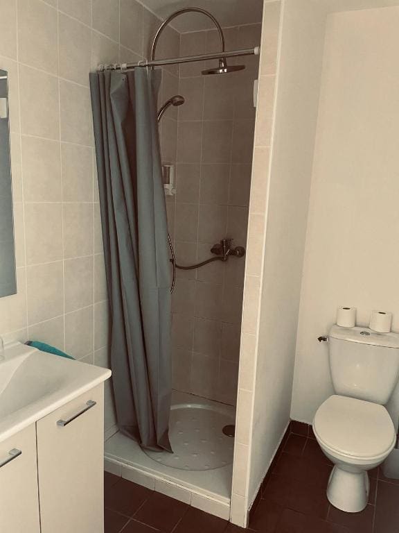 Quadruple Room with Bathroom room - Image 1