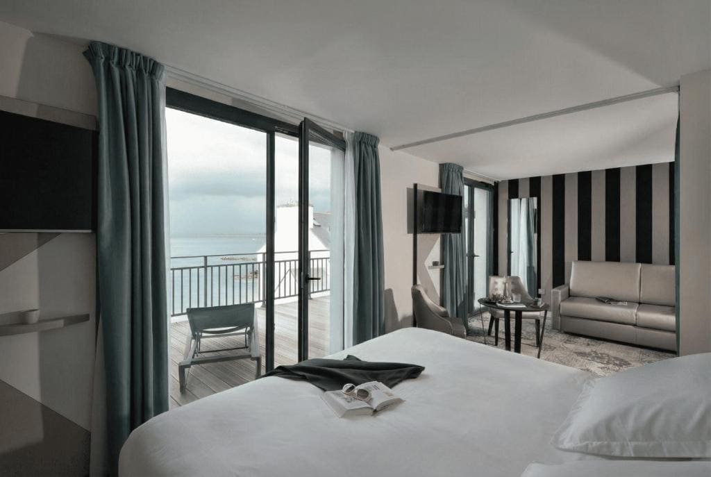 Suite Premium vue mer room - Image 2
