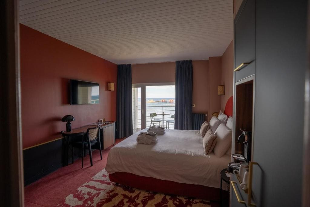 Privilège Double Room with Balcony and Sea View room - Image 1