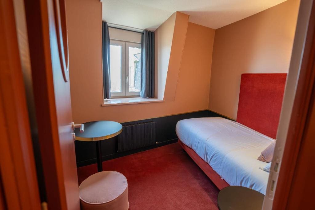 Family Room room - Image 1