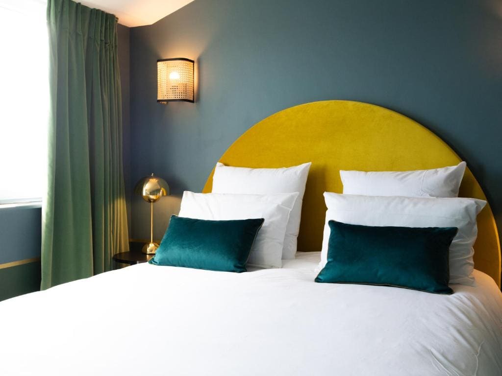 Standard Double Room - City Side room - Image 2