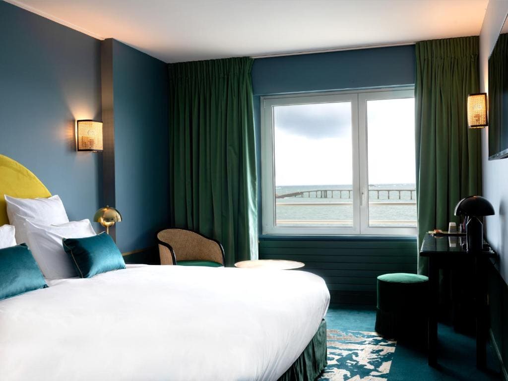 Standard Double Room with Ocean View room - Image 2