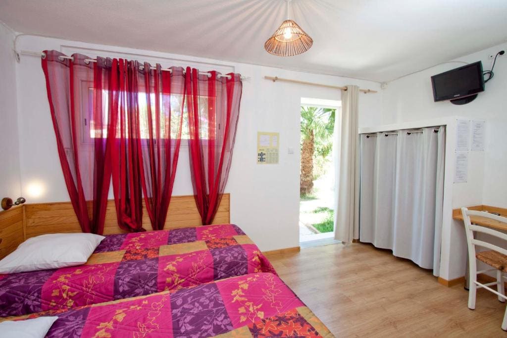Comfort Twin Room with Air Conditioning room - Image 1