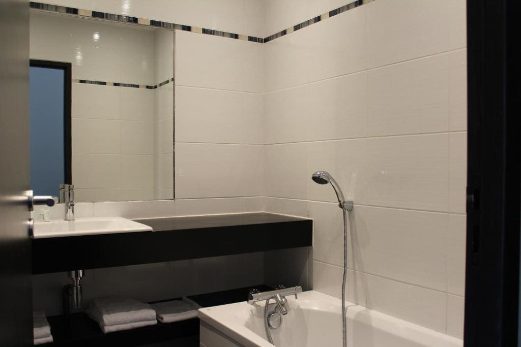 Double or Twin Room room - Image 3