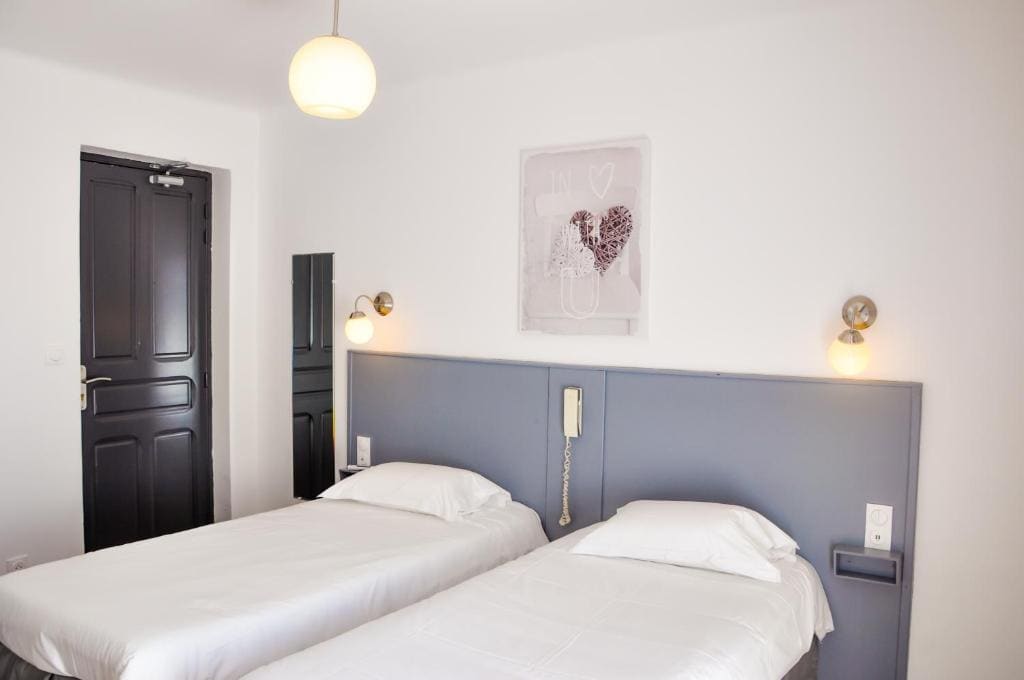 Economy Twin Room room - Image 1