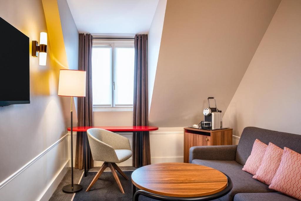 King Suite with Sofa Bed and City View room - Image 1