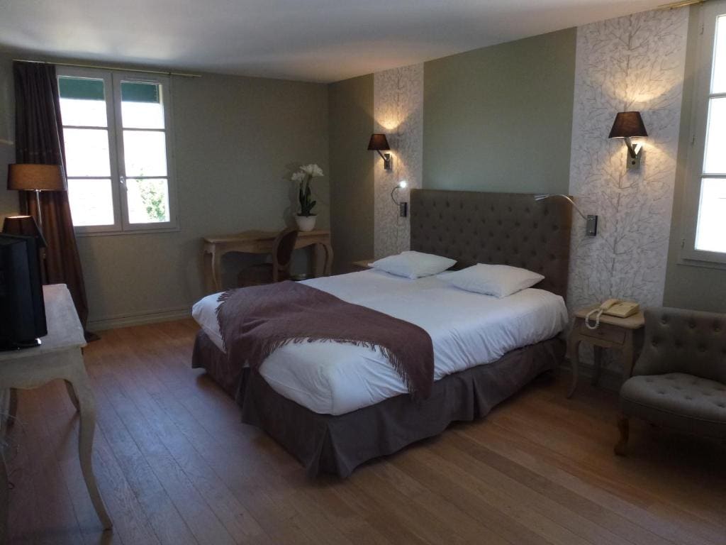 Grand Comfort Double or Twin Room room - Image 3