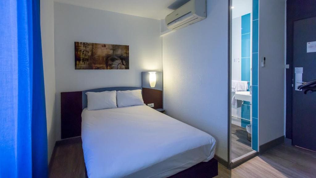 Standard Single Room room - Image 2