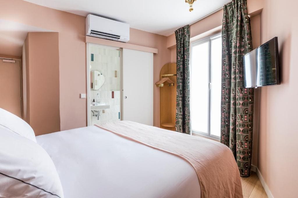 Superior Double Room - La grande Amie room - Image 1