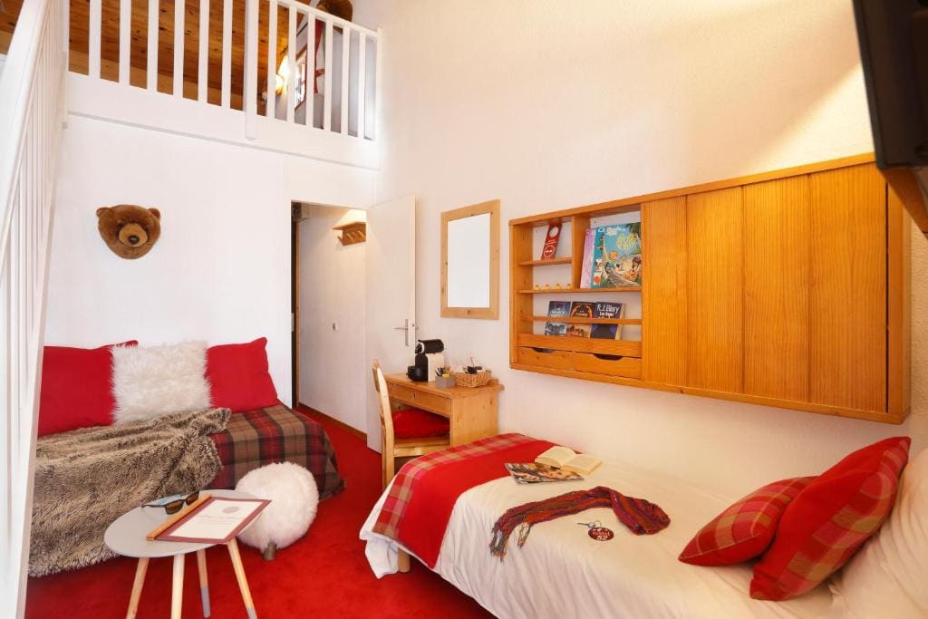 Duplex Suite (2 adults) with Balcony room - Image 3