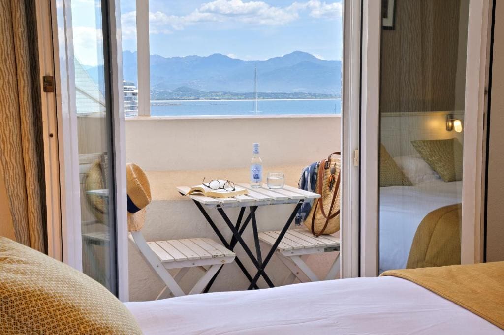 Double Room with Terrace and sea view room - Image 1