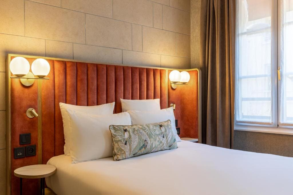 Classic Double Room - Non-Smoking room - Image 3