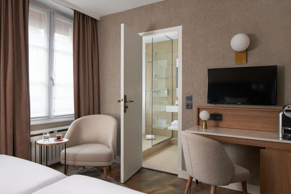 Superior Twin Room room - Image 2