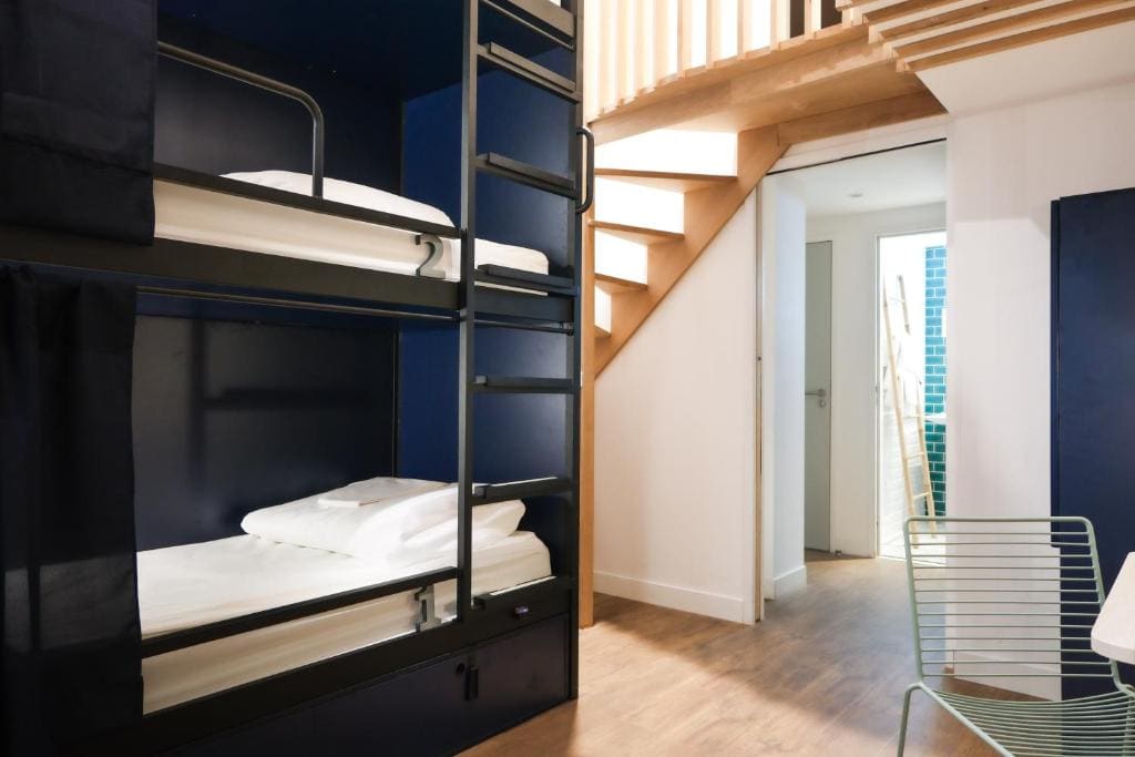 Bed in 8-Bed Mixed Dormitory Room room - Image 1