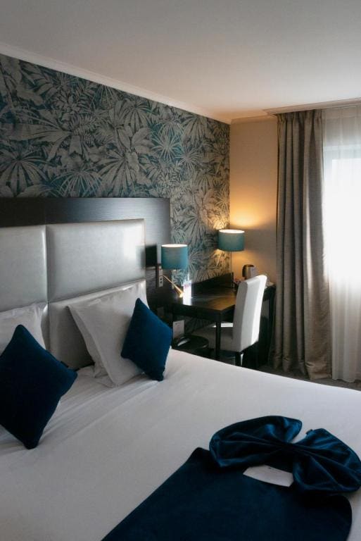 Family Room with Two Double Beds - Non-Smoking room - Image 1