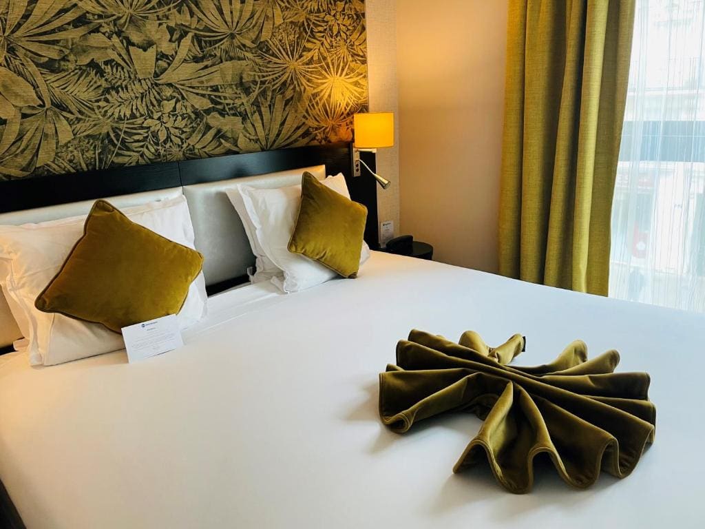 Superior King Room room - Image 3