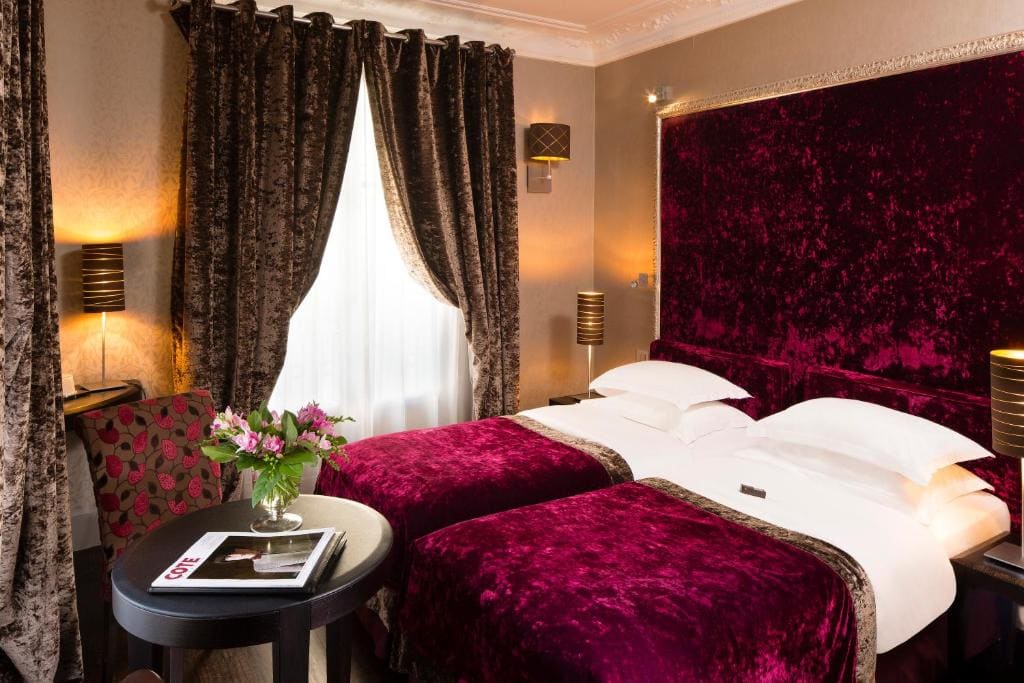Superior Twin Room room - Image 2