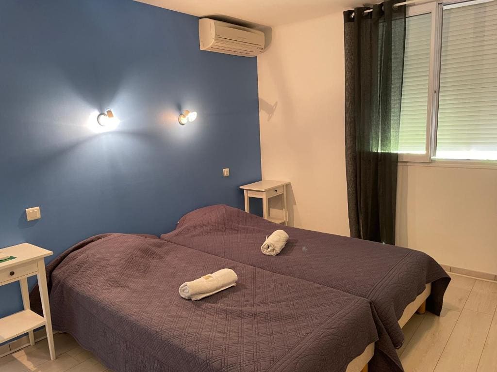 Family Suite with Garden View room - Image 1