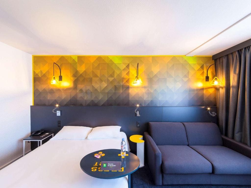 Standard Family Room with Double Bed and Sofa Bed room - Image 2
