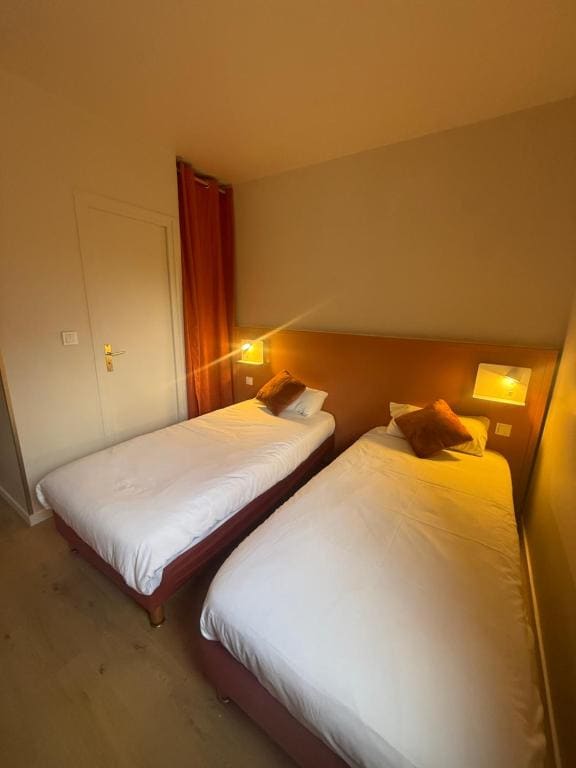 Twin Room room - Image 1