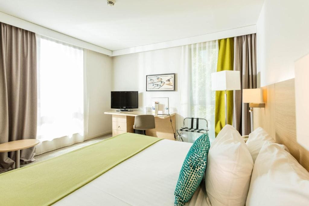 Superior Room with Balcony room - Image 2