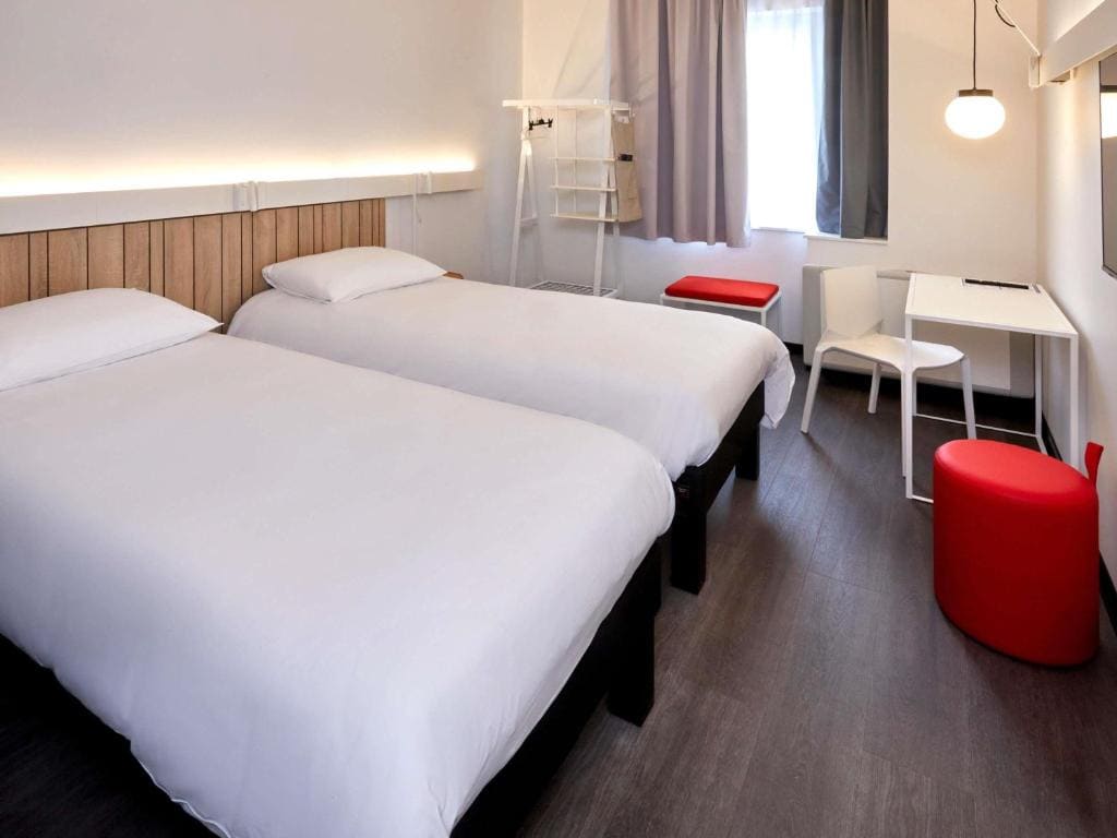 Standard Twin Room - Courtyard Side room - Image 1